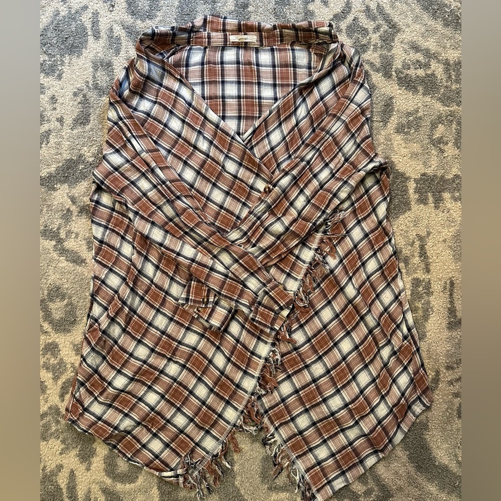 Woman’s Flannel with Fringe Edges (adult small)